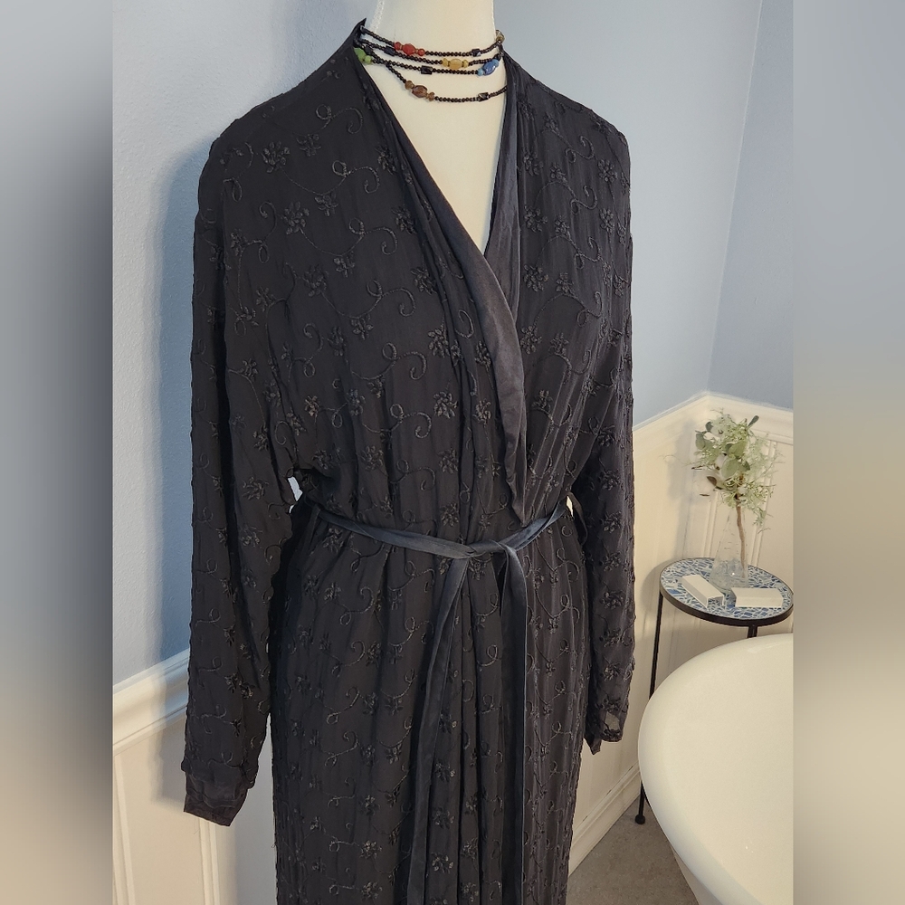Mary Green Silk Robe - Picture 2 of 9